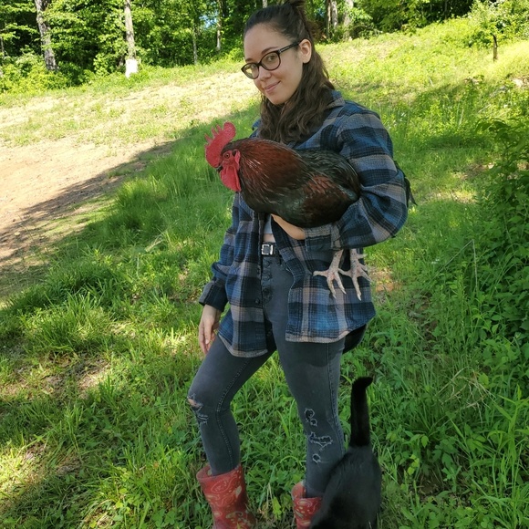 Who's Behind Willow & Roam? - Picture 2 of 3